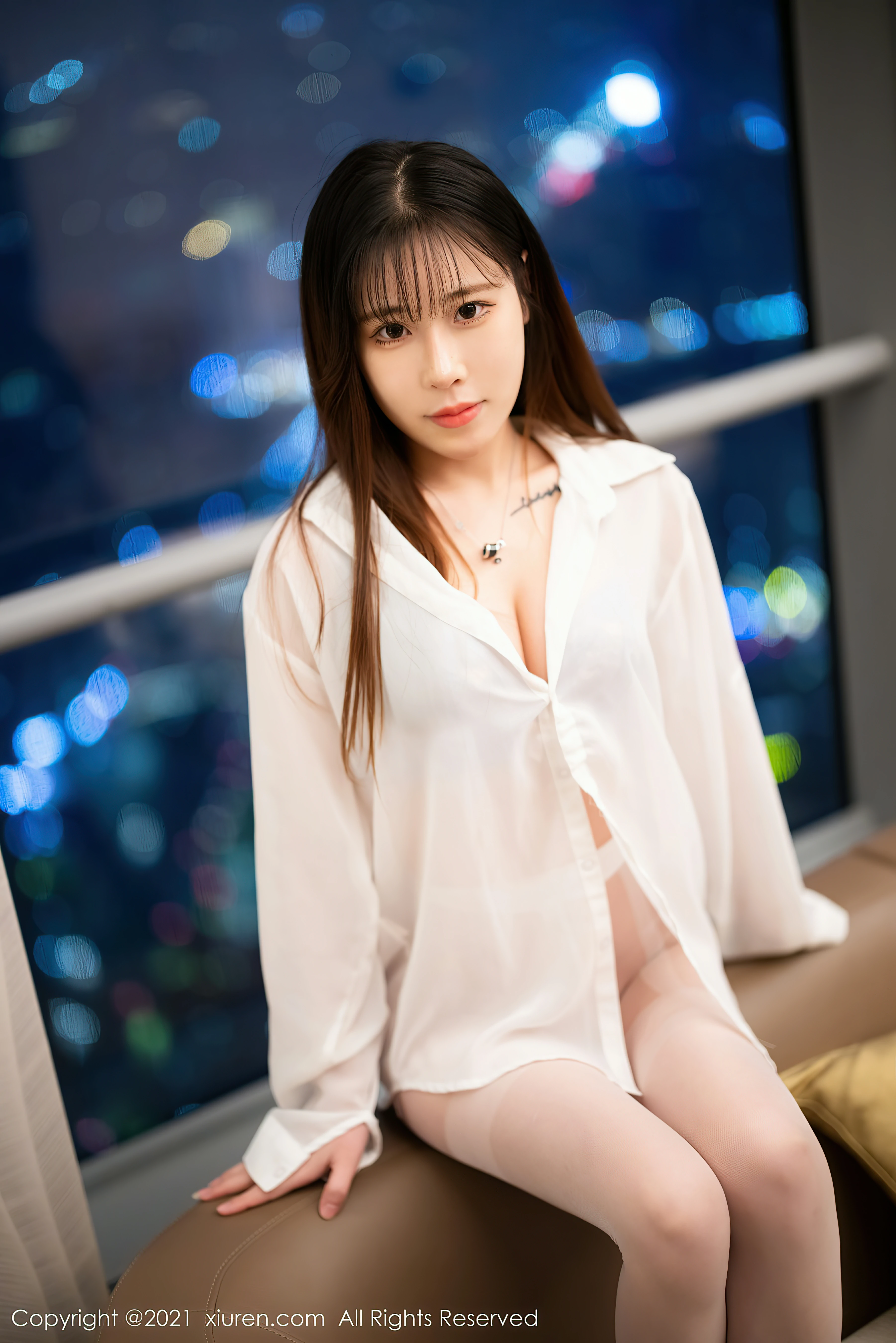 [Xiuren秀人网]XR20210823N03832 甜熙Dora 白色透视衬衫加肉丝美腿性感私房写真集-看套图