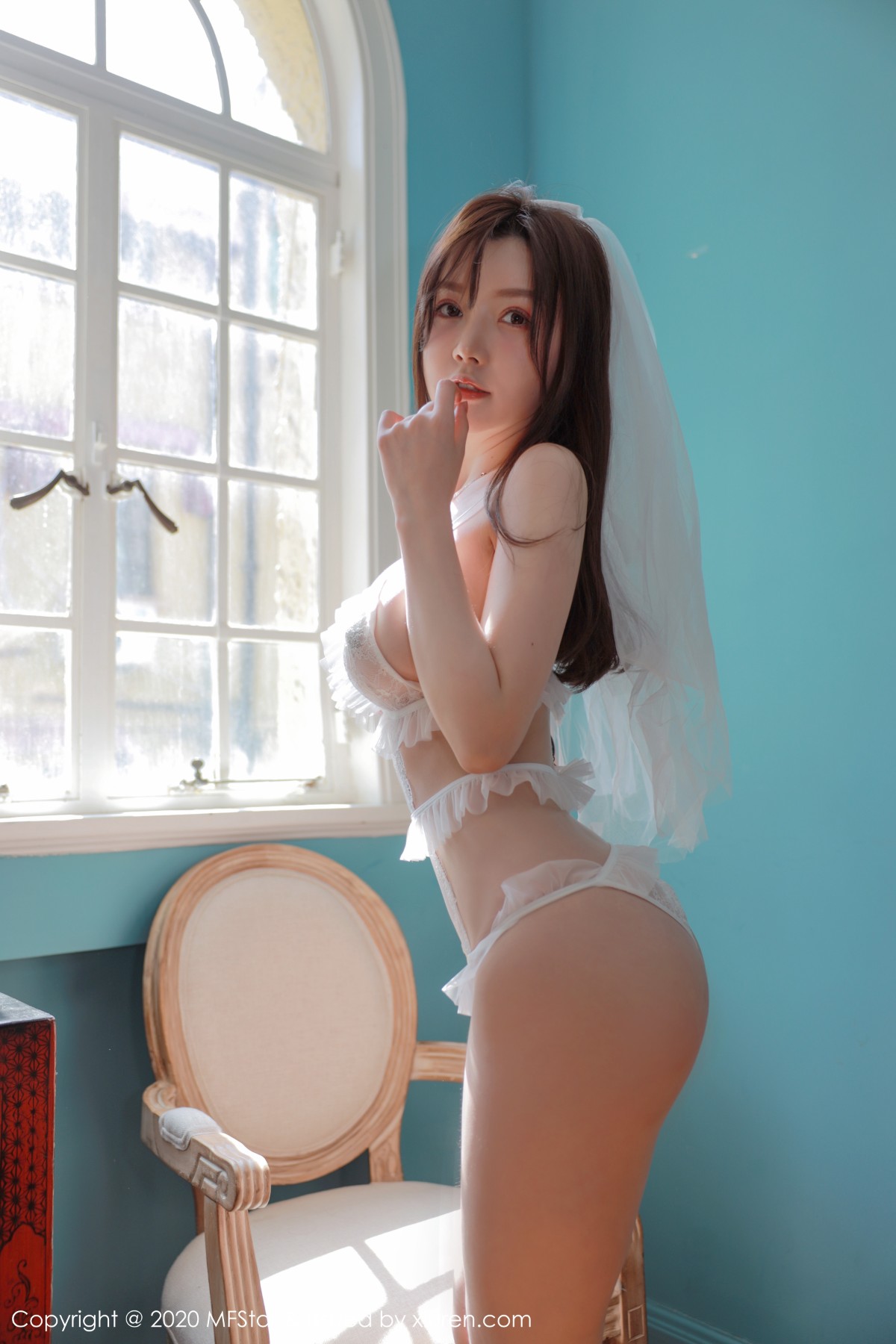 [MFStar模范学院] VOL.288 糯美子Mini婚纱主题半脱真空露火辣美体诱惑写真66P-看套图