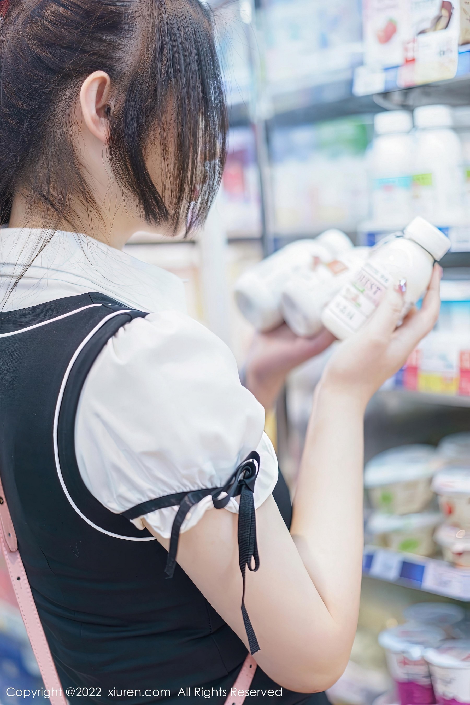 [XiuRen秀人网]2022.11.04 NO.5807 妲己_Toxic 蓝色JK制服与黑色短裙加黑色内衣性感写真集Xiuren秀人写真高清美女套图写真下载-看套图看套图