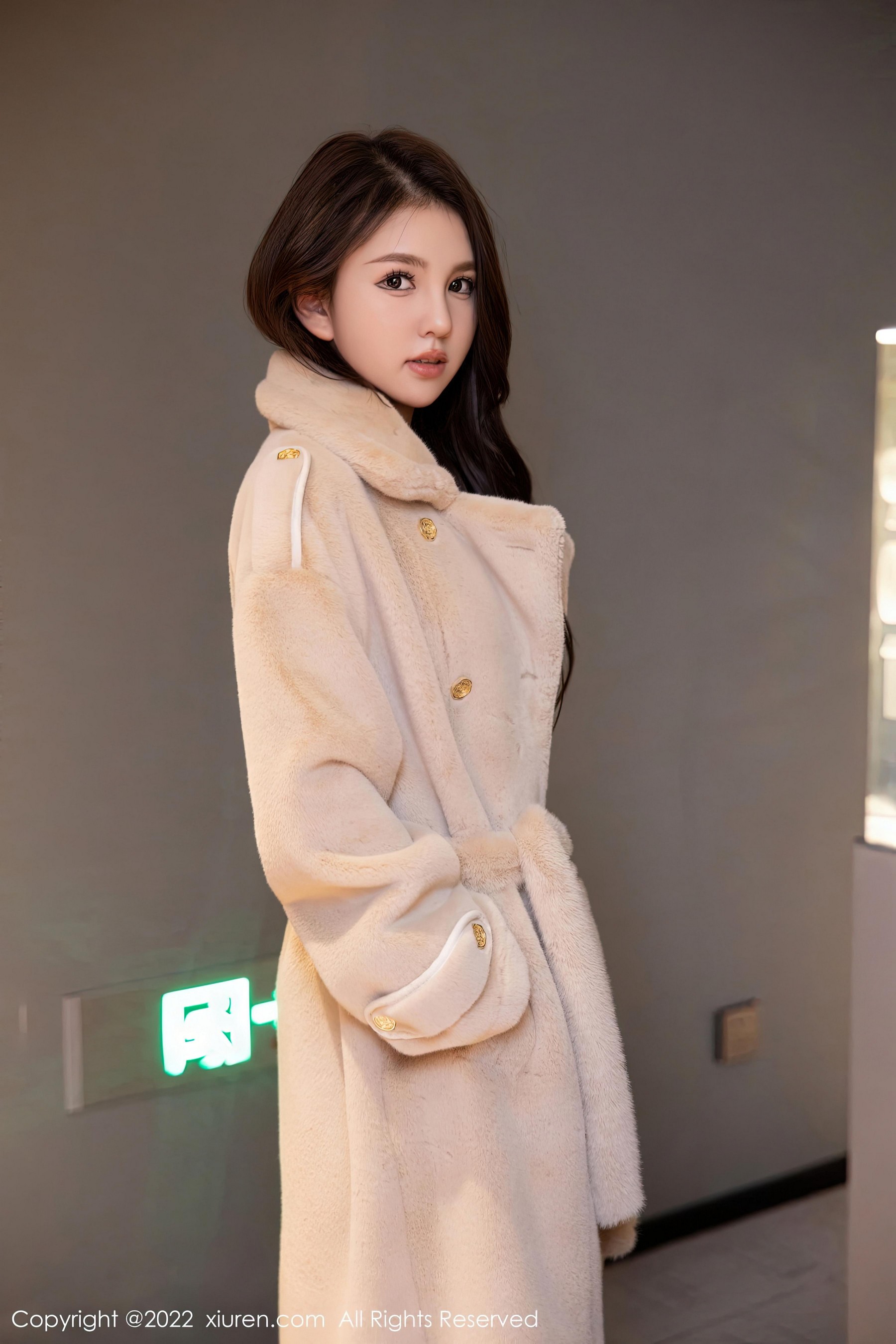 [XiuRen秀人网]2022.12.21 NO.6023 美羊羊 白色风衣与紫色蕾丝内衣加黑丝美腿性感私房写真集Xiuren秀人写真高清美女套图写真下载-看套图秀人网论坛Xiuren秀人写真高清美女套图写真下载-看套图免费套图Xiuren秀人写真高清美女套图写真下载-看套图看套图
