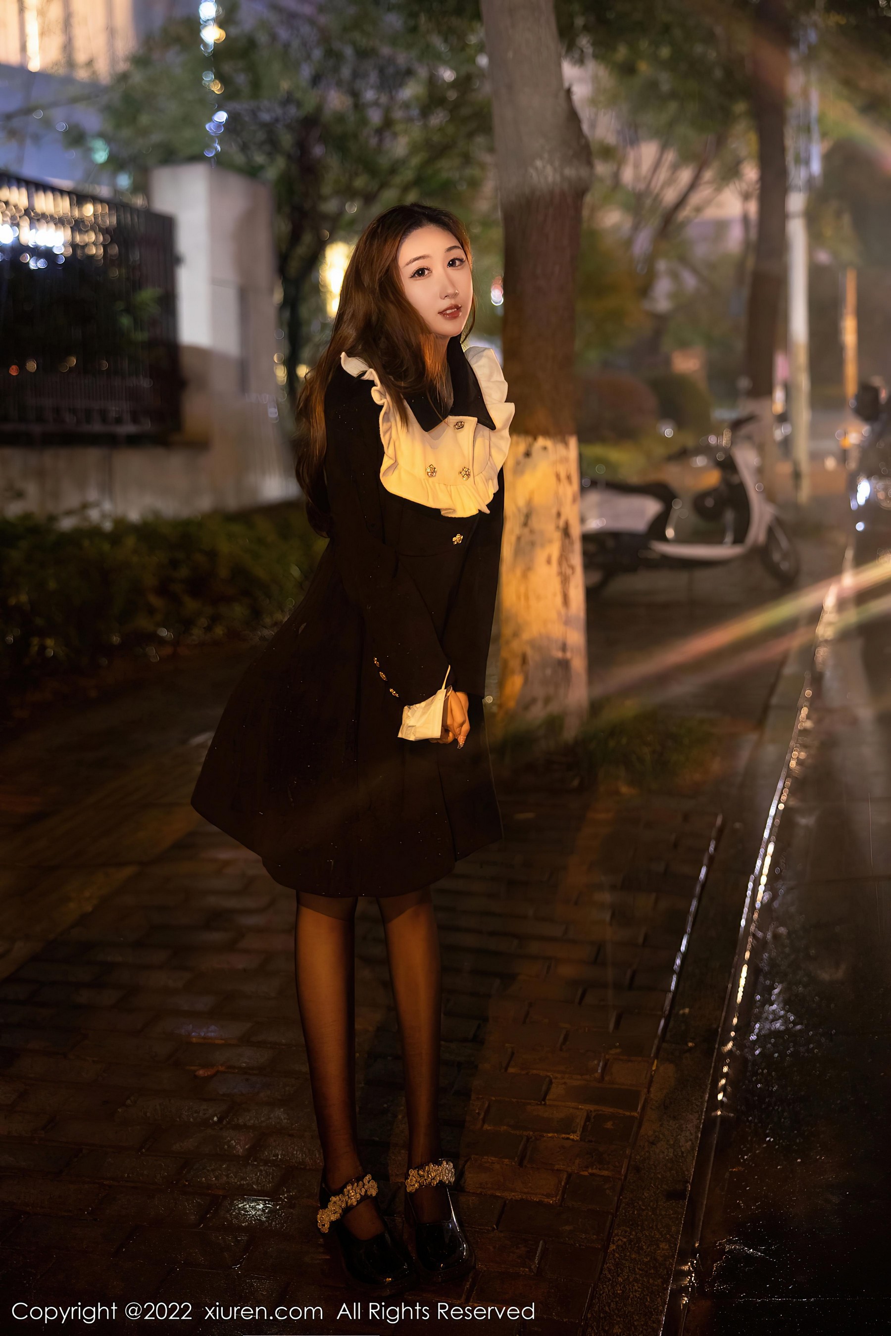 [XiuRen秀人网]2022.12.12 NO.5984 江真真 黑色蕾丝塑身内衣加黑丝美腿性感私房写真集Xiuren秀人写真高清美女套图写真下载-看套图看套图