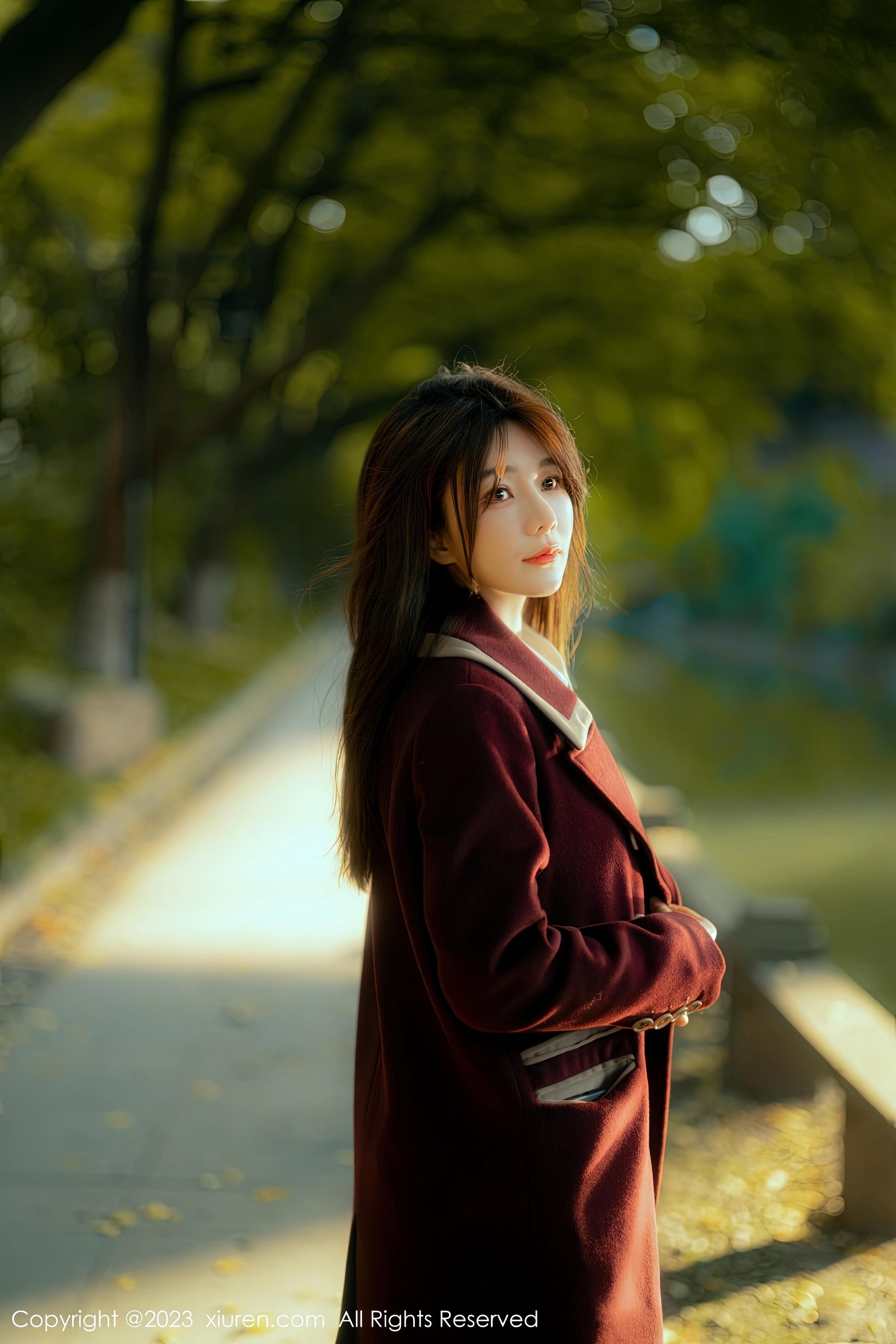 [XiuRen秀人网]2023.01.16 NO.6137 婠婠么 棕色JK制服与黑色短裙加黑丝美腿性感私房写真集Xiuren秀人写真高清美女套图写真下载-看套图看套图